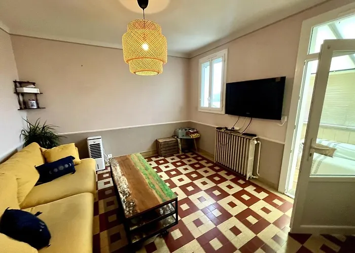 Casa de hóspedes Maison Calme - Centre - 3 La Roche-sur-Yon